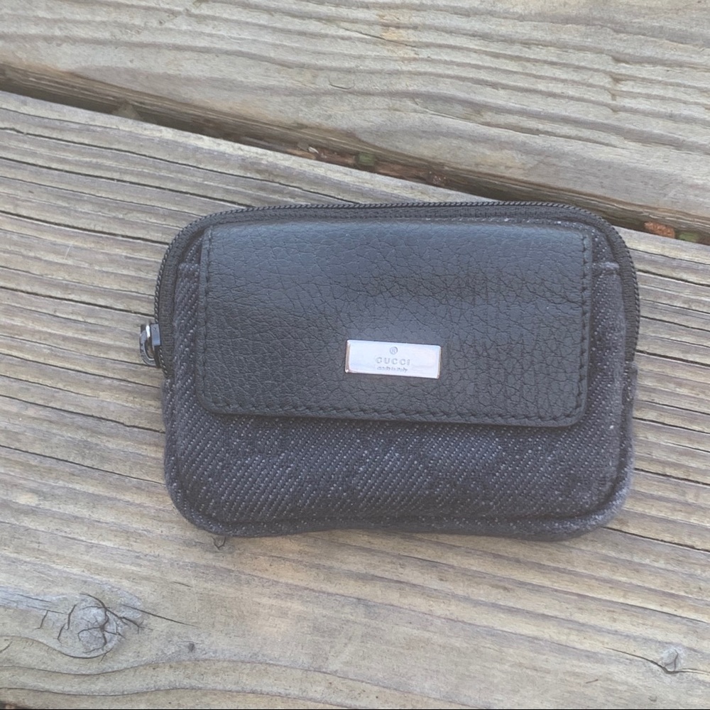 Gucci Black Small Zip Pouch Wallet